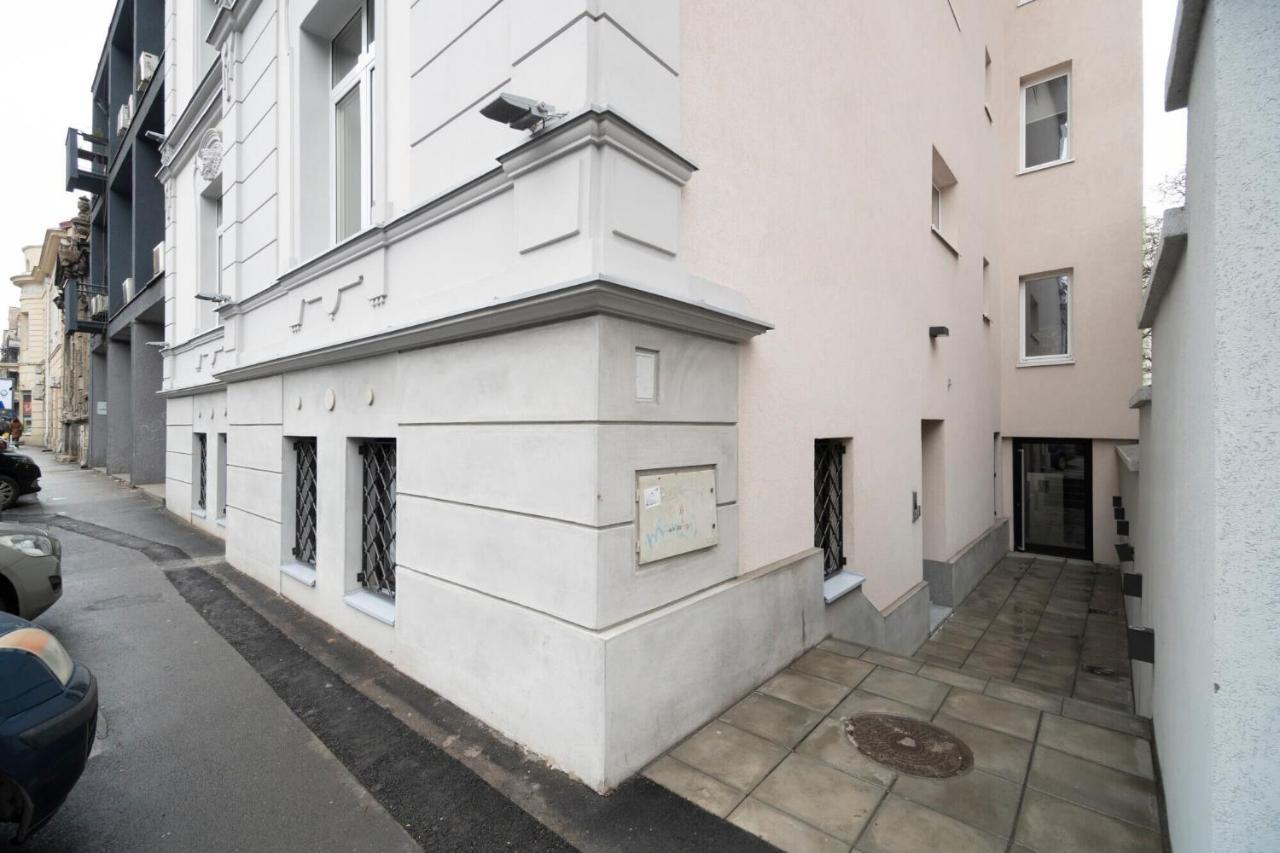 Hostgost Selected Suites - Botanical Garden Belgrade Exterior photo